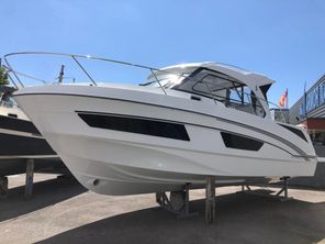 2022 Beneteau Antares 9 OB
