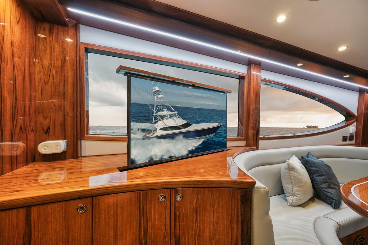 2020 Hatteras 59 