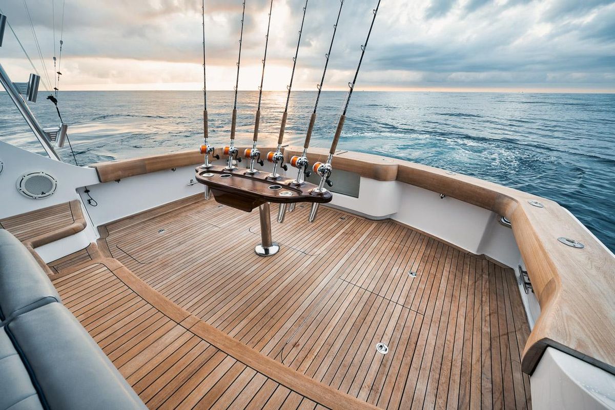 2020 Hatteras 59 
