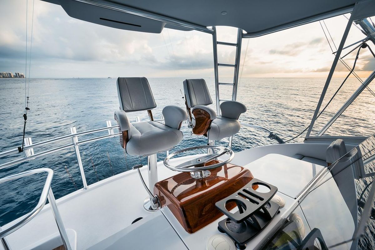 2020 Hatteras 59 