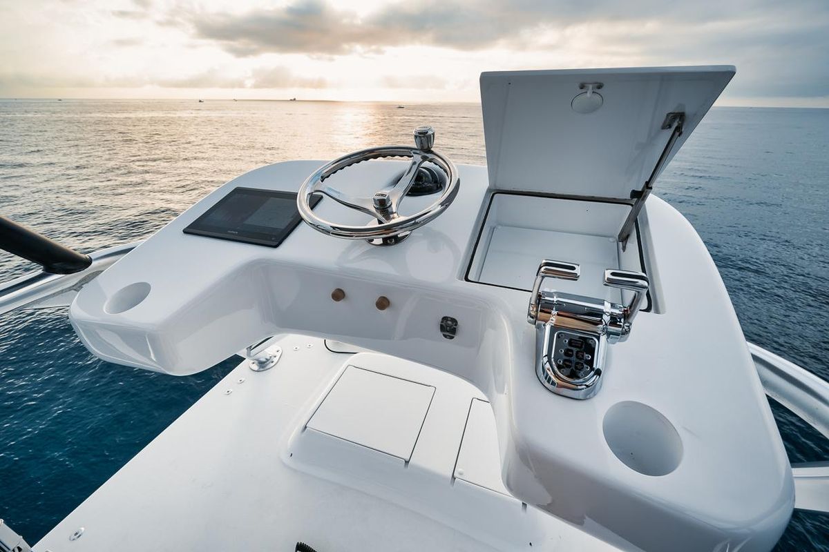 2020 Hatteras 59 