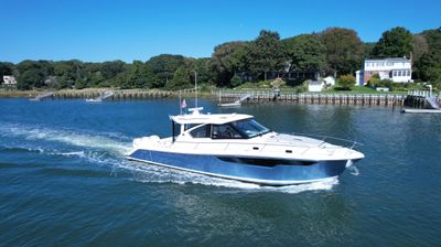 Yacht