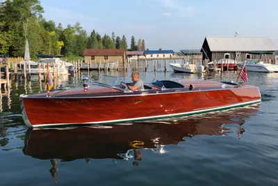 Hacker-Craft 26 Dolphin