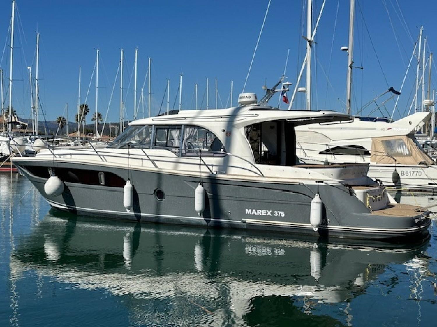 Used 2017 Marex Marex 375 Cruiser - 17 - Charente-Maritime | TopBoats