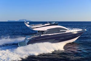 2018 Fairline Squadron 53