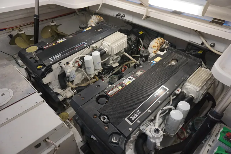 The Pearl Yacht Photos Pics Engine room of a 2007 Tiara Yachts 3900, showcasing dual marine engines.