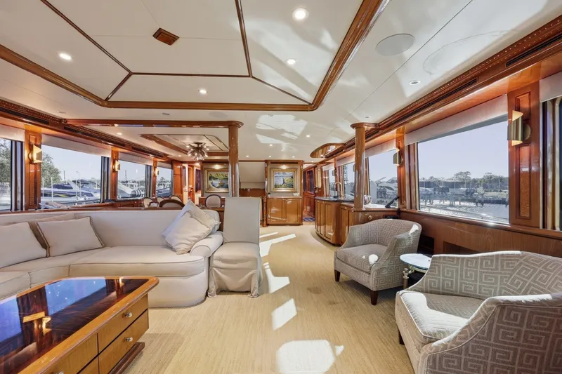 Footloose Yacht Photos Pics Cheoy Lee 95 FOOTLOOSE - Salon