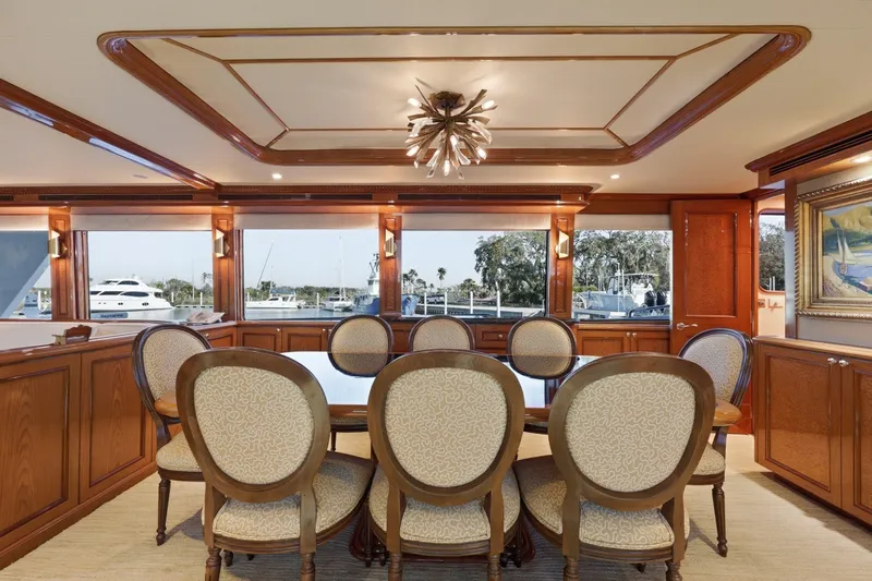 Footloose Yacht Photos Pics Cheoy Lee 95 FOOTLOOSE - Dining