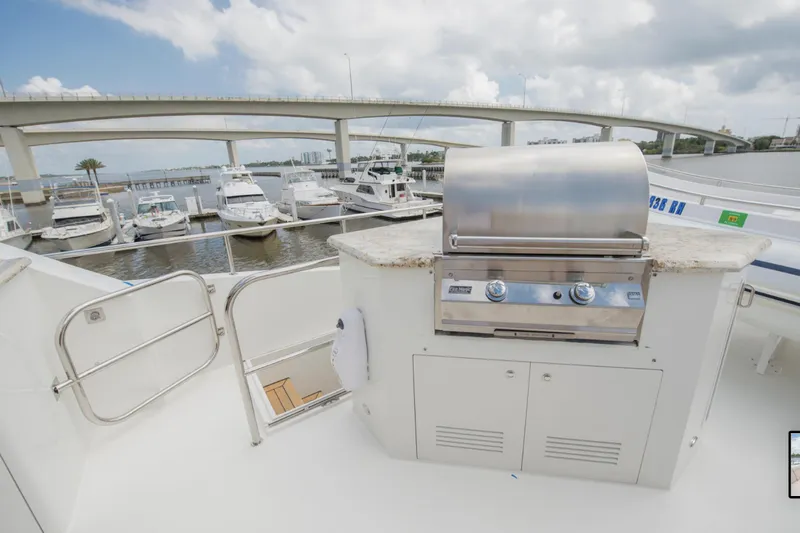 Footloose Yacht Photos Pics Cheoy Lee 95 FOOTLOOSE - Fly Bridge Aft Grill