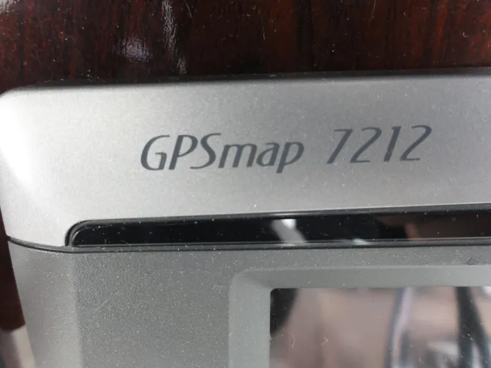  Yacht Photos Pics Close-up of GPSmap 7212 device on 2009 Meridian 441 Sedan.