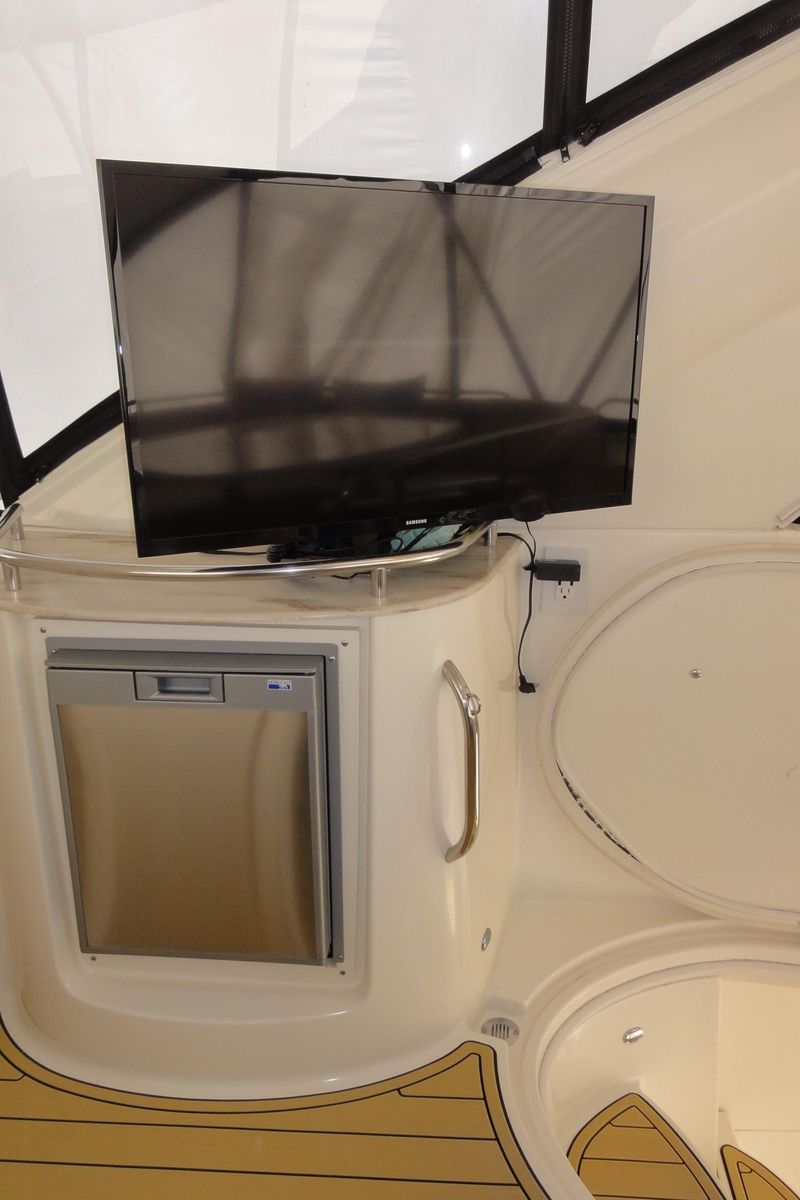 2009 Meridian 44 
