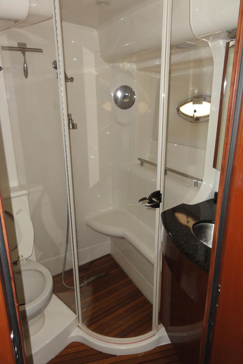 2009 Meridian 44 