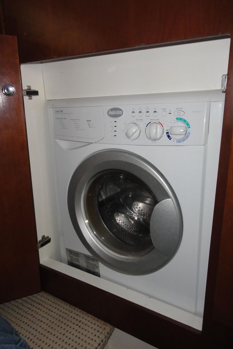 2009 Meridian 44 