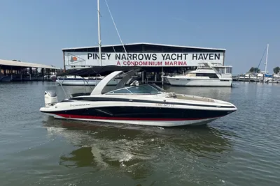 Crownline Eclipse E285 XS