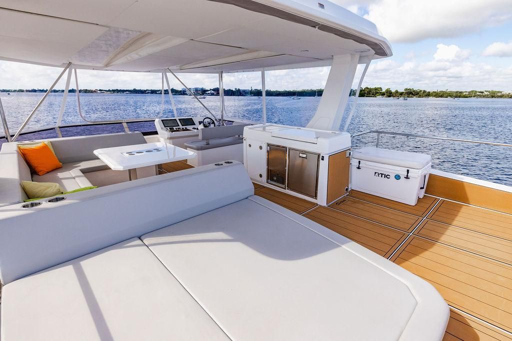 2021 Leopard 53 