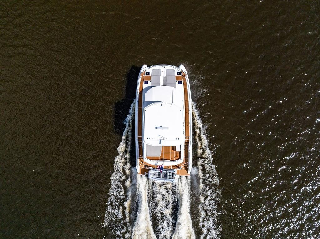 2021 Leopard 53 