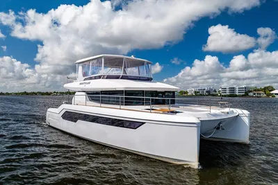 2021 Leopard 53 Powercat