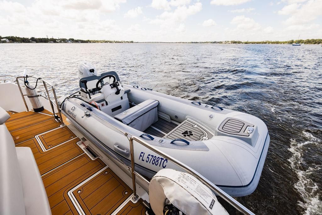 2021 Leopard 53 