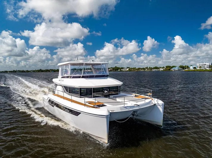 Nautilus Yacht Photos Pics 