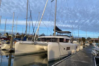 Lagoon 42