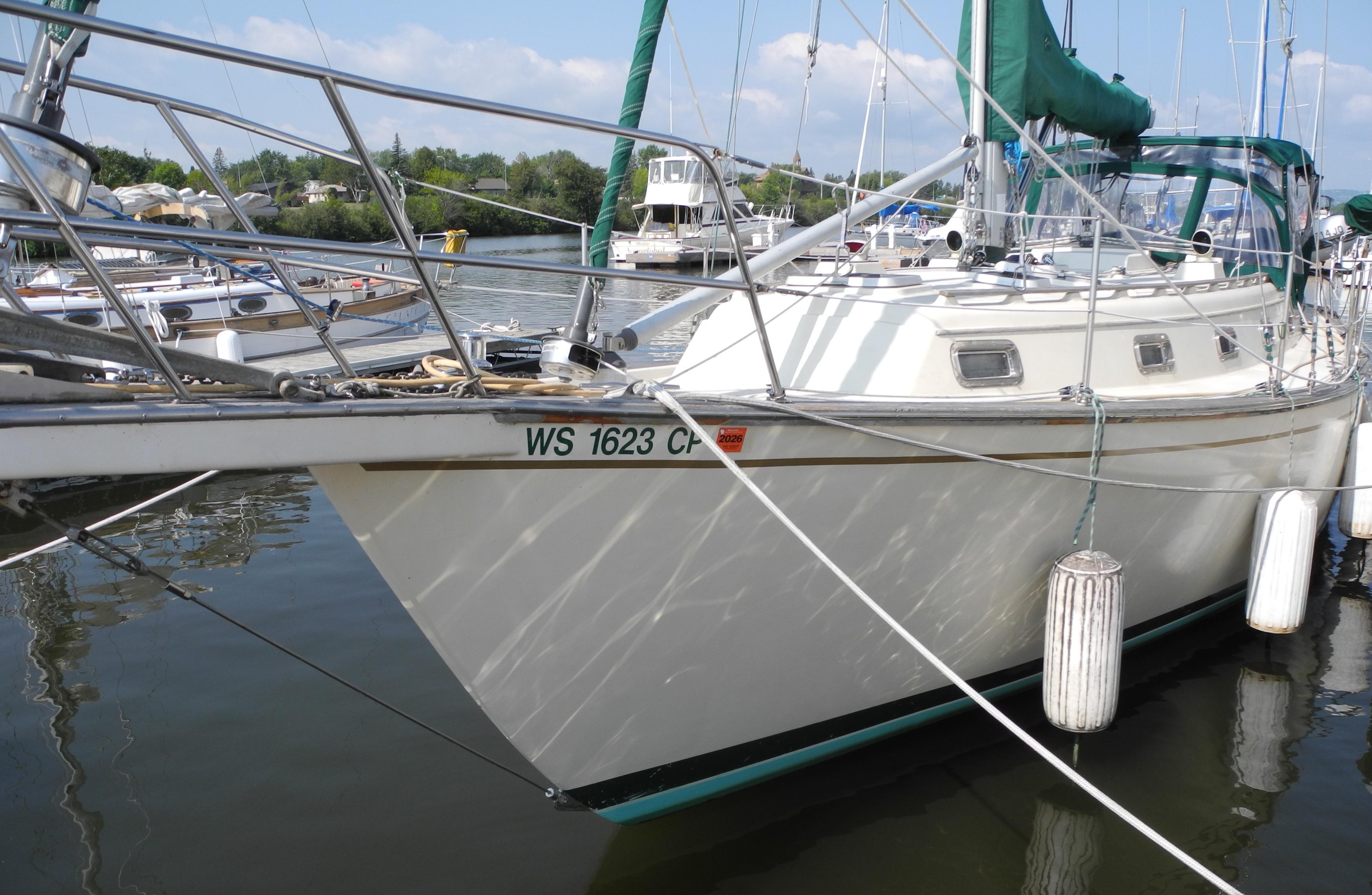 35 ft island packet sailboat