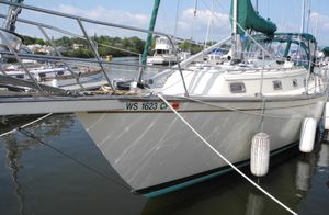 1991 Island Packet 35