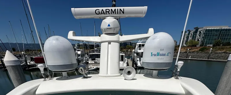 Mi Amore Yacht Photos Pics 2006 Ferretti Yachts 550 with Garmin and TracVision equipment at marina.