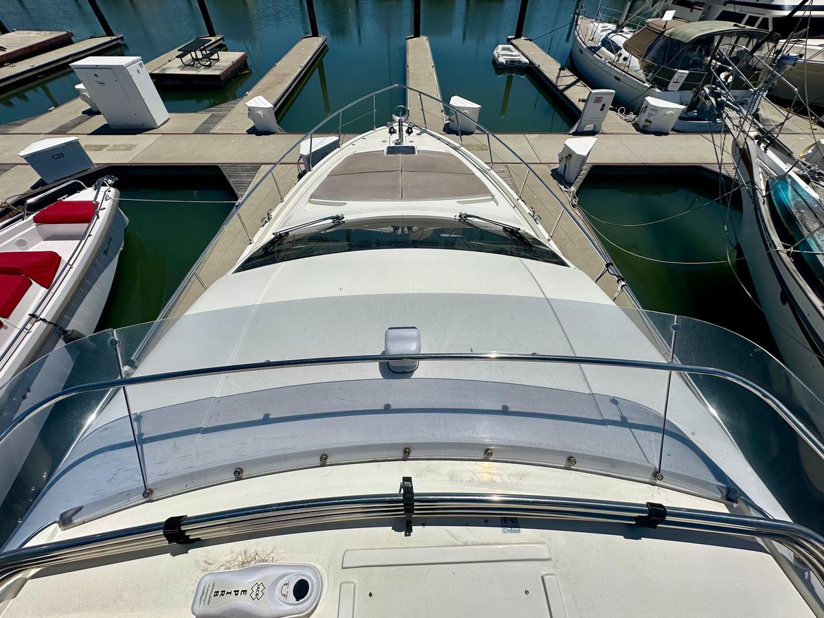 2006 Ferretti Yachts 55 