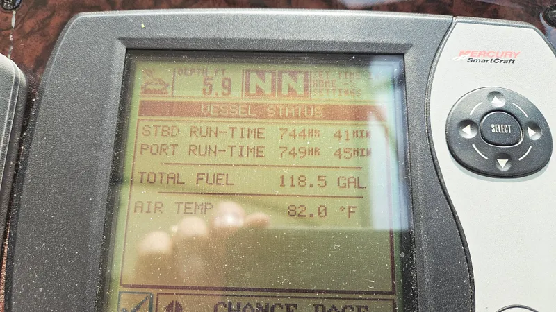 Emeritus Yacht Photos Pics 