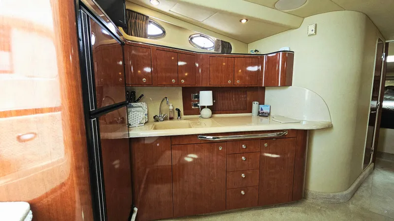 Emeritus Yacht Photos Pics 