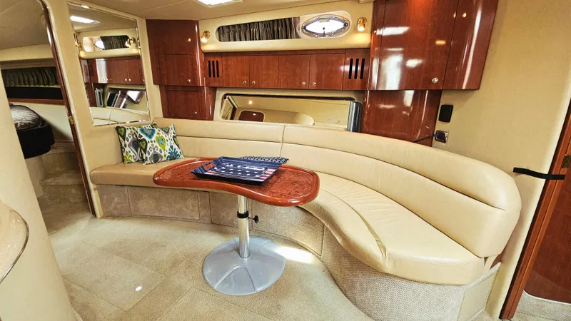 Emeritus Yacht Photos Pics 