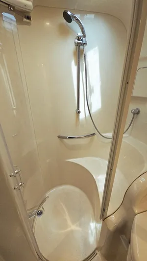 Emeritus Yacht Photos Pics 