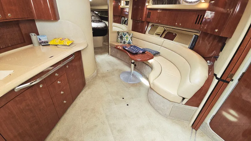 Emeritus Yacht Photos Pics 