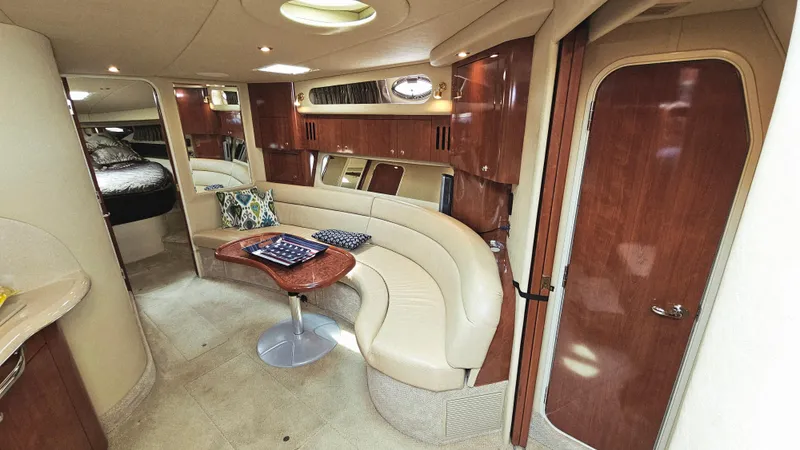 Emeritus Yacht Photos Pics 