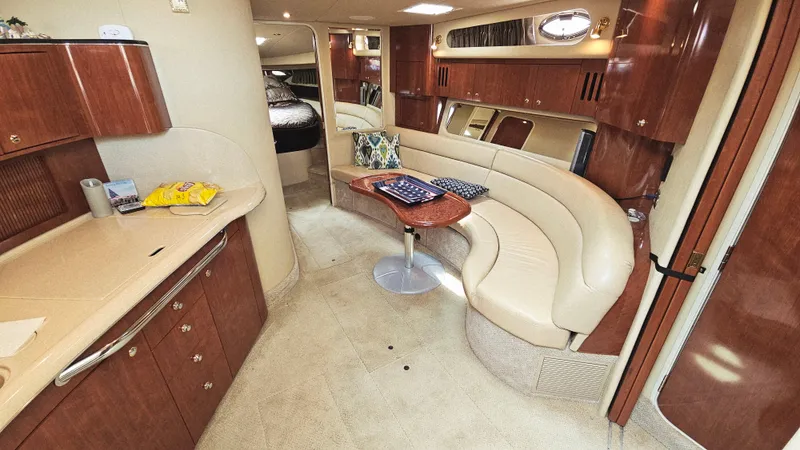 Emeritus Yacht Photos Pics 