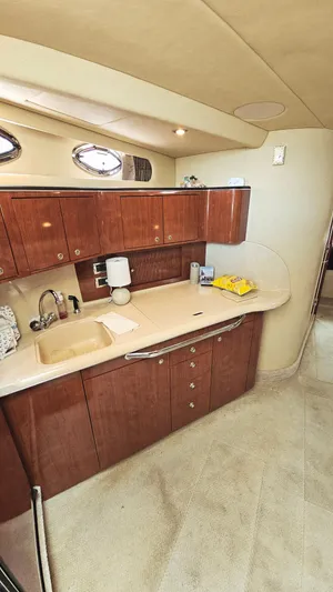 Emeritus Yacht Photos Pics 