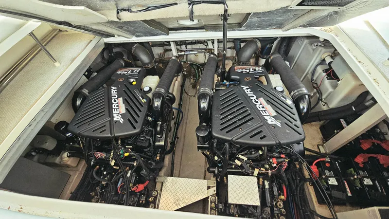 Emeritus Yacht Photos Pics 