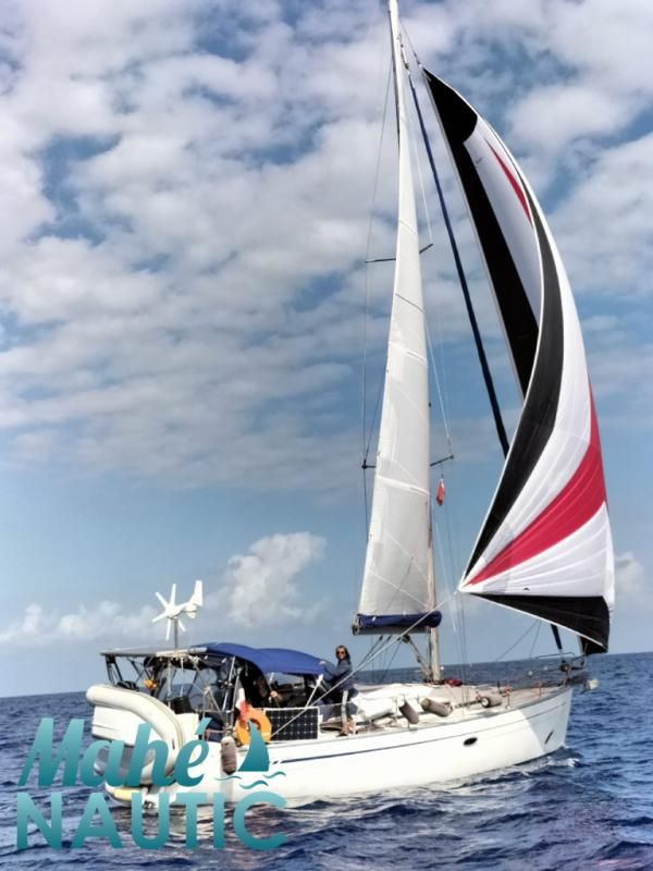 2007 Bavaria 37 Cruiser