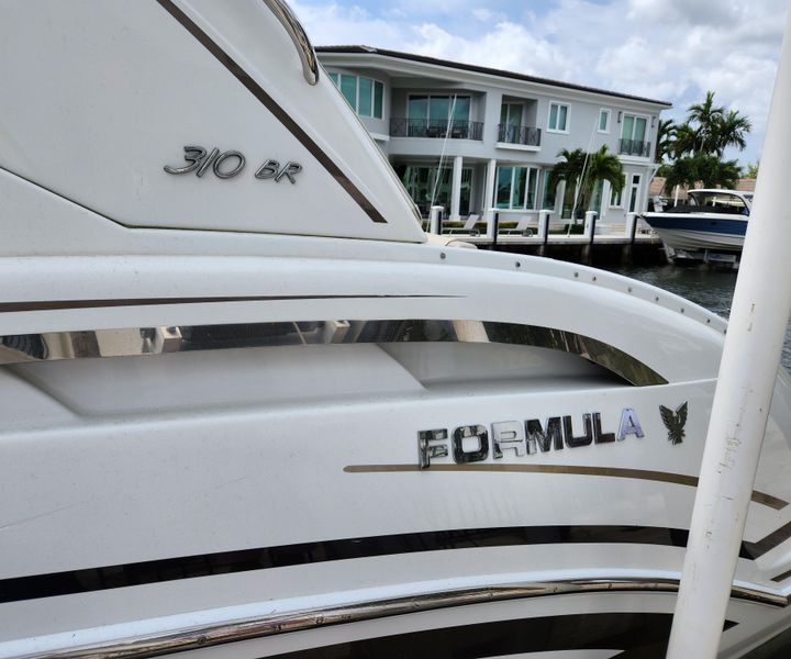 2015 Formula 310 Bowrider