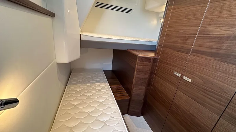 F65012 Yacht Photos Pics 