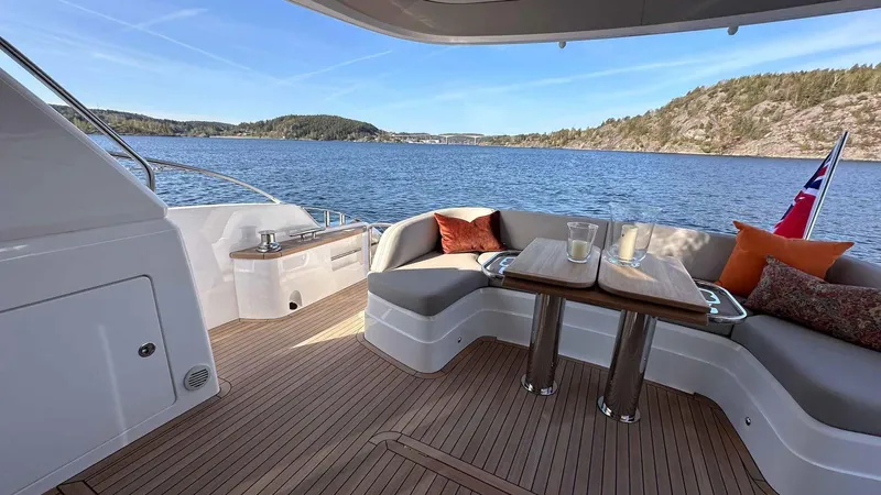 F65012 Yacht Photos Pics 