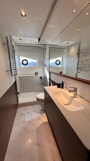 F65012 Yacht Photos Pics 