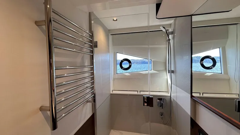 F65012 Yacht Photos Pics 