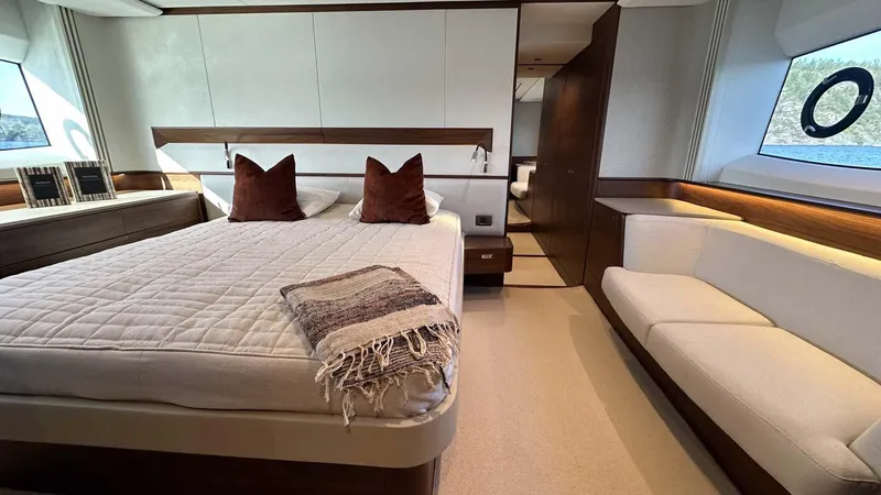 F65012 Yacht Photos Pics 