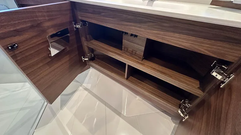 F65012 Yacht Photos Pics 