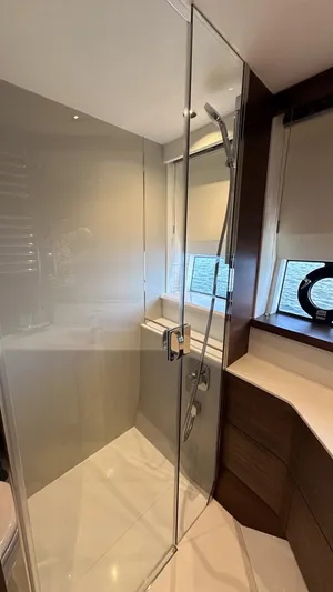 F65012 Yacht Photos Pics 