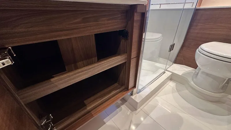 F65012 Yacht Photos Pics 