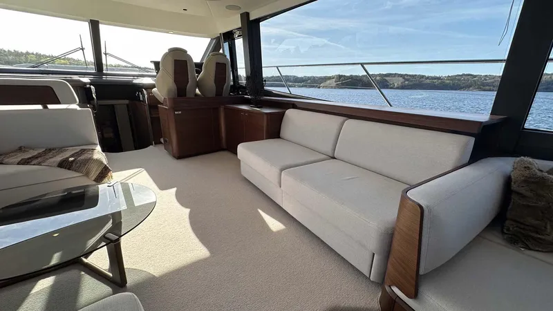 F65012 Yacht Photos Pics 