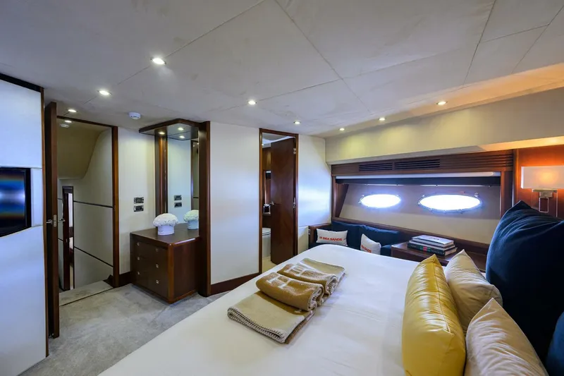 21 Sea Sands Yacht Photos Pics 