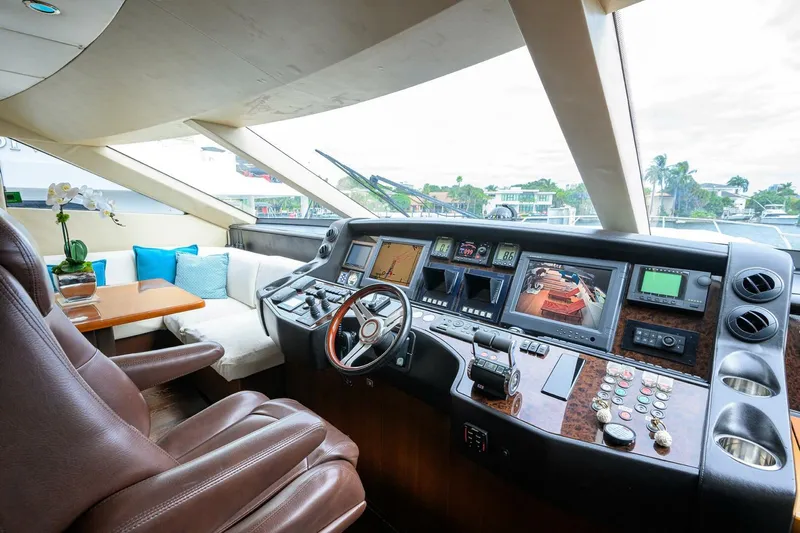 21 Sea Sands Yacht Photos Pics 